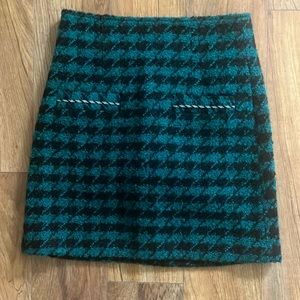Wool blend mini skirt houndstooth green and black NWOT